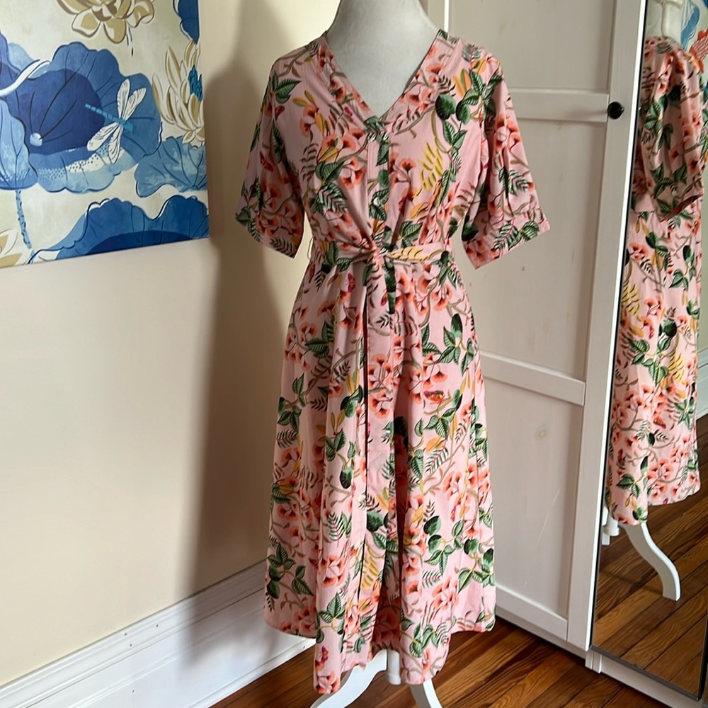 LOFT Pink Floral Pink Dress - Size 10